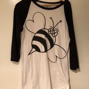 Zu Boutique Bumble Bee baseball T-Shirt Medium